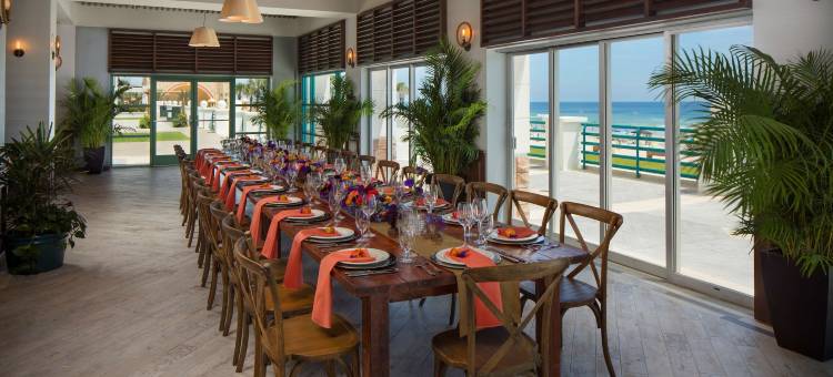 希尔顿代托纳比奇海滨度假村(Hilton Daytona Beach Oceanfront Resort)图片