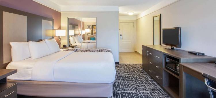 弗洛伦斯辛辛那提机场拉昆塔温德姆套房酒店(La Quinta Inn & Suites by Wyndham Cincinnati Airpt Florence)图片