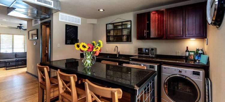 南 1700 号第 2 酒店(1700 South 2nd)图片