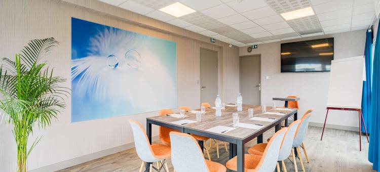 图尔南基里亚德酒店-图尔尚布雷莱斯(Kyriad Direct Tours Sud - Chambray les Tours)图片