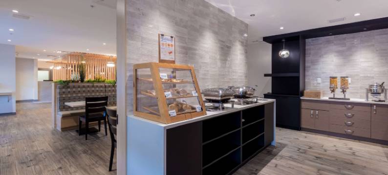 莱迪史密斯牡蛎湾麦客达温德姆酒店(Microtel Inn & Suites by Wyndham Ladysmith Oyster Bay)图片