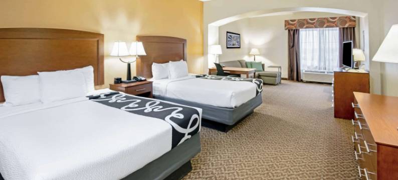 劳顿西尔堡拉昆塔温德姆套房酒店(La Quinta Inn & Suites by Wyndham Lawton / Fort Sill)图片