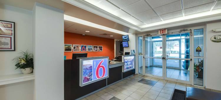 德克萨斯布朗斯维尔 6 号汽车旅馆(Motel 6 Brownsville, TX)图片