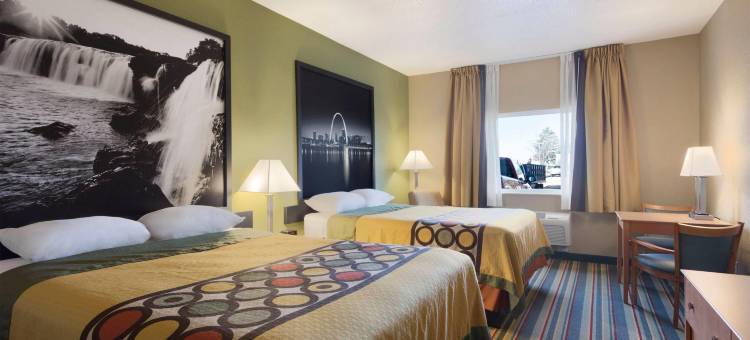 利斯萨米特速8酒店(Super 8 by Wyndham Lees Summit)图片