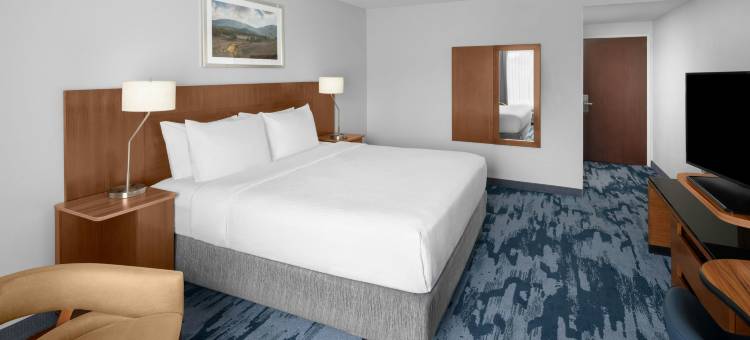 圣塔克拉里塔巴伦西亚万枫酒店(Fairfield Inn Santa Clarita Valencia)图片