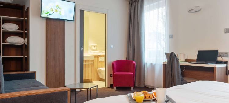 埃皮纳勒中心车站康铂酒店(Campanile Epinal Centre - Gare)图片