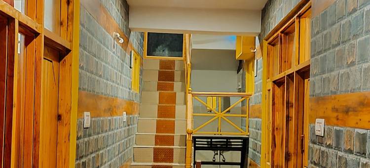 吉布什疯狂包装工旅馆(Madpackers Jibhi - of Streamsides & Waterfalls)图片