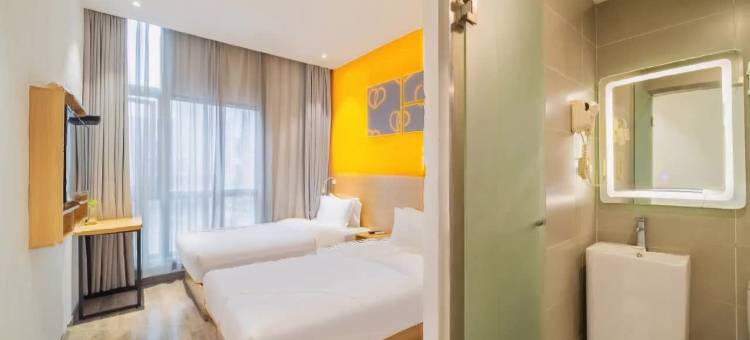 布丁严选酒店(临平地铁站银泰城店)图片