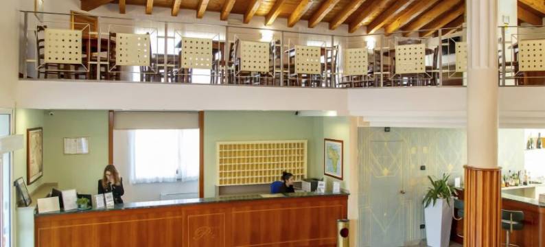 丽滋酒店B.B(Hotel Riz B.B)图片