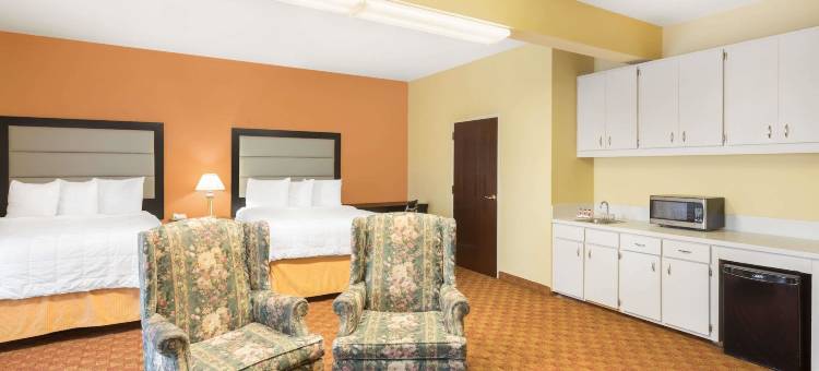 费耶特维尔呗盟套房酒店(Baymont by Wyndham Fayetteville)图片