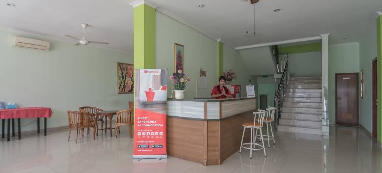 瑞德多兹回教酒店 @ 楠榜噶图苏不拉图(RedDoorz at Gatot Subroto Lampung)图片