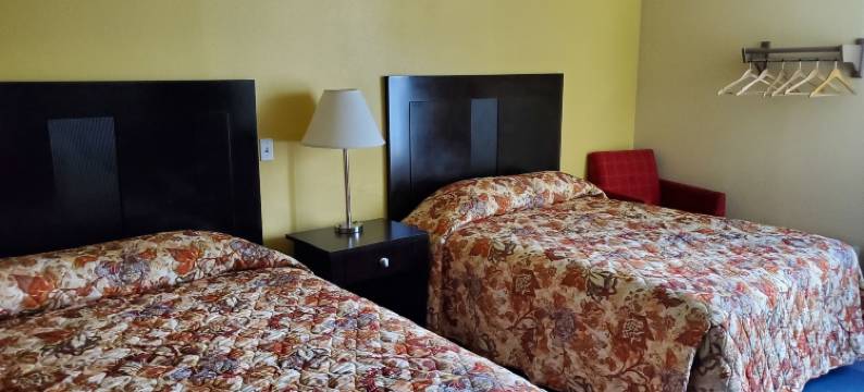 梅肯棕榈树长住酒店(Red Carpet Inn-Macon)图片