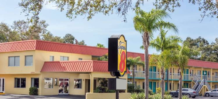 萨拉索塔速8酒店-近西耶斯特基(Super 8 by Wyndham Sarasota Near Siesta Key)图片