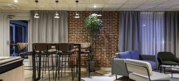 康铂埃克斯勒班酒店(Campanile NATURE - Aix Les Bains)图片