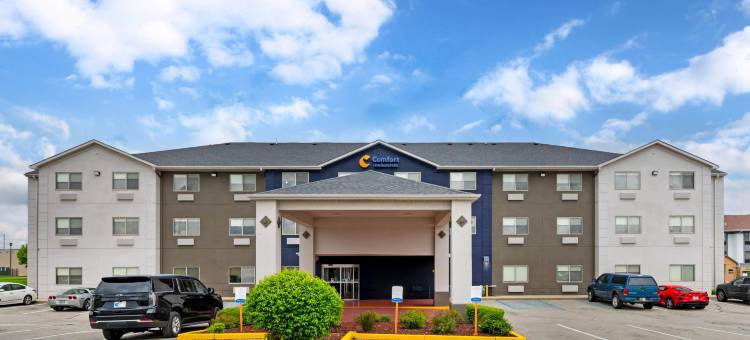 北格林菲尔德舒适套房酒店(Comfort Inn & Suites North Greenfield)图片