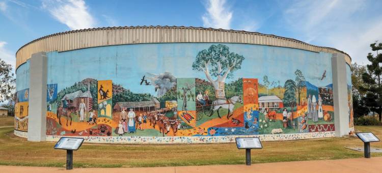 比洛埃拉中心汽车旅馆和格雷维利亚牛排馆和酒吧(Biloela Centre Motel & Grevillea Steakhouse & Bar)图片