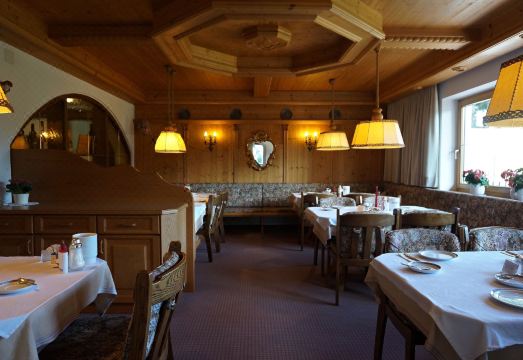 Hotel Egerthof Hotel Overview