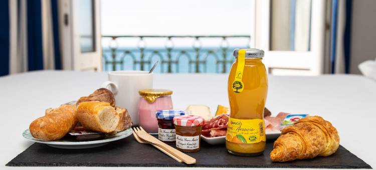 里亚德圣马洛中心海滩酒店(Hotel Kyriad Saint Malo Centre Plage)图片