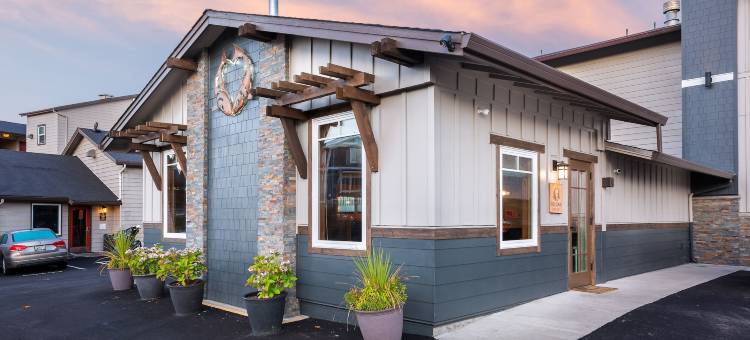 乔霍海滨旅馆(The Coho Oceanfront Lodge)图片