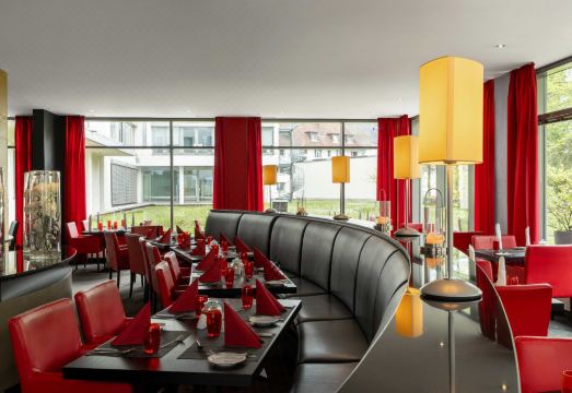 Ramada by Wyndham Essen Hotel Overview
