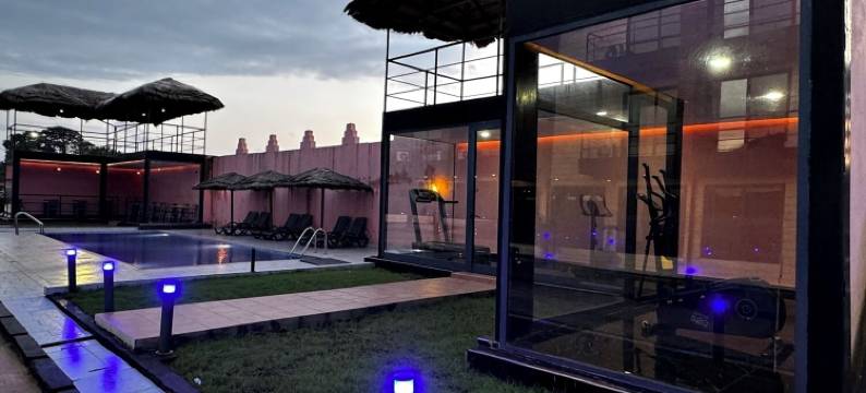 拉科尼什酒店在坎萨尔(Hôtel La Corniche Kamsar)图片