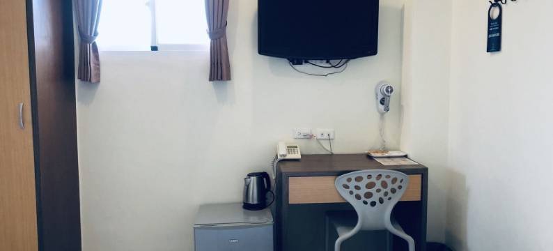 台南来七桃旅店图片