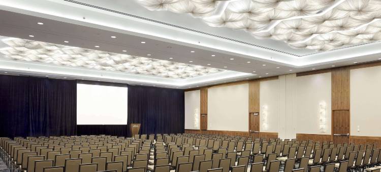 费尔蒙特环太平洋酒店(Fairmont Pacific Rim)图片