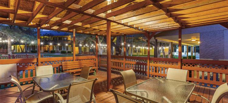 松泉贝斯特韦斯特酒店(Best Western Pine Springs Inn)图片