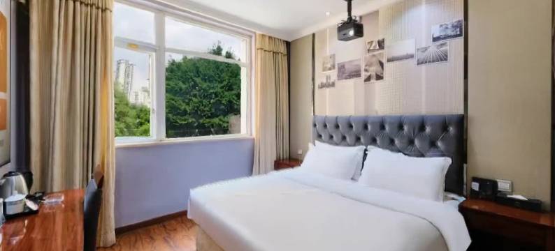 梵希印象酒店(达州城市中心广场达高中柴市街校区店)图片