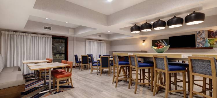 希尔顿欢朋酒店-温泉城(Hampton Inn Hot Springs)图片