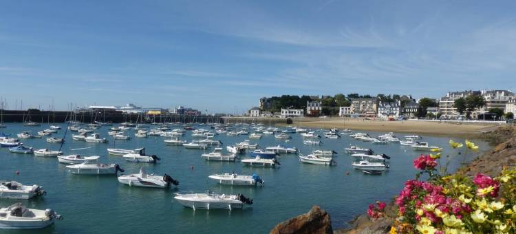 House in Saint-Quay near 7 Beaches图片