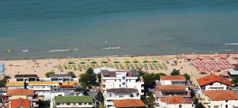 Apartment in Silvi Marina with parking space图片
