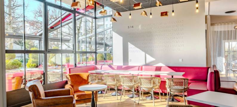 宜必思马恩河谷尚斯酒店(Ibis Marne-la-Vallée Champs)图片