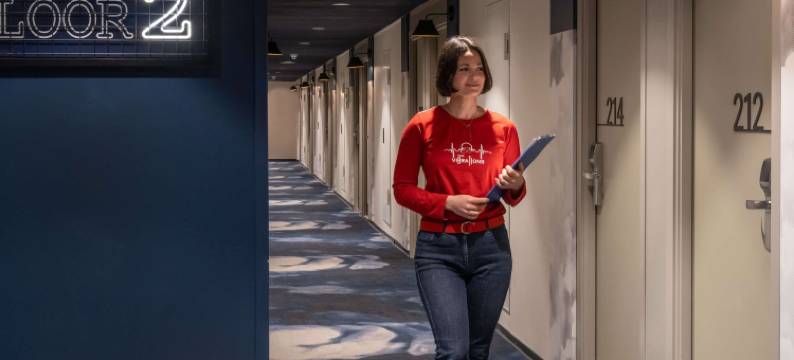 宜必思巴塞罗那维拉德塞斯机场酒店(Ibis Barcelona Aeropuerto Viladecans)图片