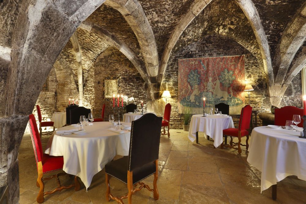 Abbaye de MaizièresOver view