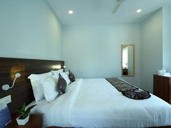 笑喇嘛酒店德瓦林