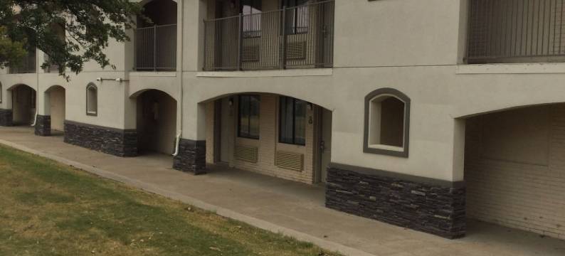 拉伯克, 德州-蓝帽花-医学中心套房酒店(Blue Bonnet Suites -Lubbock, TX - Medical Center)图片