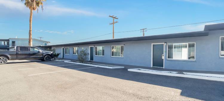 郊区开间酒店靠近中国湖海军基地(Suburban Studios Ridgecrest near China Lake Naval Station)图片