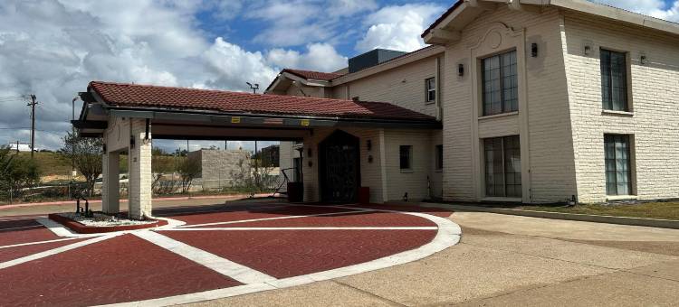 温德姆大学附近的纳科多奇斯速8酒店(Super 8 by Wyndham Nacogdoches Near University)图片