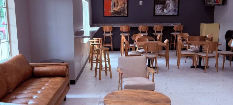 布伦汉姆速8酒店(Super 8 by Wyndham Brenham TX)图片