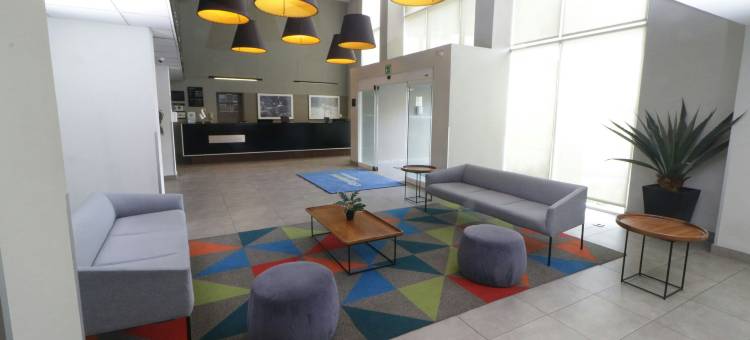 提华纳伊苏格特斯城市快捷酒店(City Express by Marriott Tijuana Insurgentes)图片