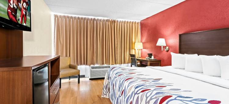 科特兰德红顶酒店(Red Roof Inn Cortland)图片