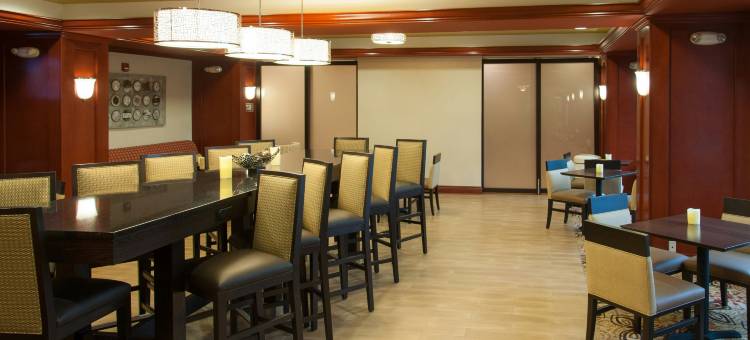 希尔顿欢朋酒店-恩特普赖斯(Hampton Inn Enterprise)图片