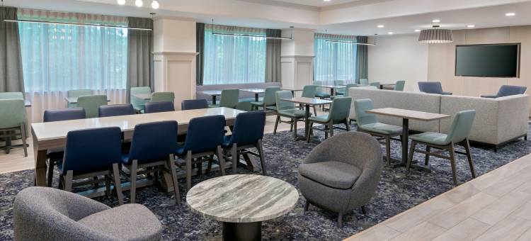 希尔顿欢朋酒店-哈特福德机场(Hampton Inn Hartford-Airport)图片
