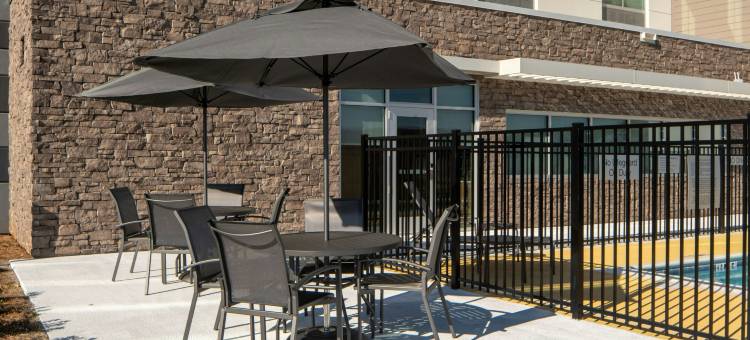 亨茨维尔红石网关费尔菲尔德套房酒店(Fairfield Inn & Suites Huntsville Redstone Gateway)图片