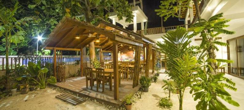 阴影旁酒店(By the Shade)图片