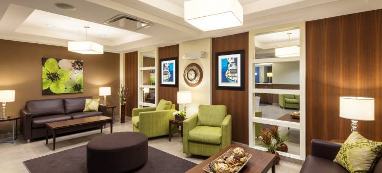 Holiday Inn Express 鹿湖(Holiday Inn Express Deer Lake)图片