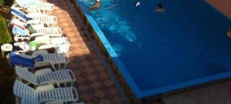 Pensiunea Lari图片