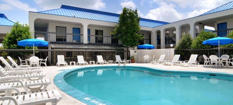 梅肯I-75温德姆呗盟酒店(Baymont by Wyndham Macon I-75)图片