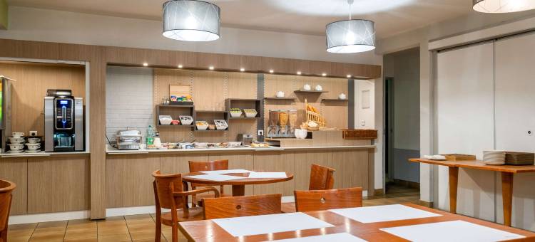 东里尔 - 洛姆基里亚德酒店(Comfort Hotel Lille Lomme)图片